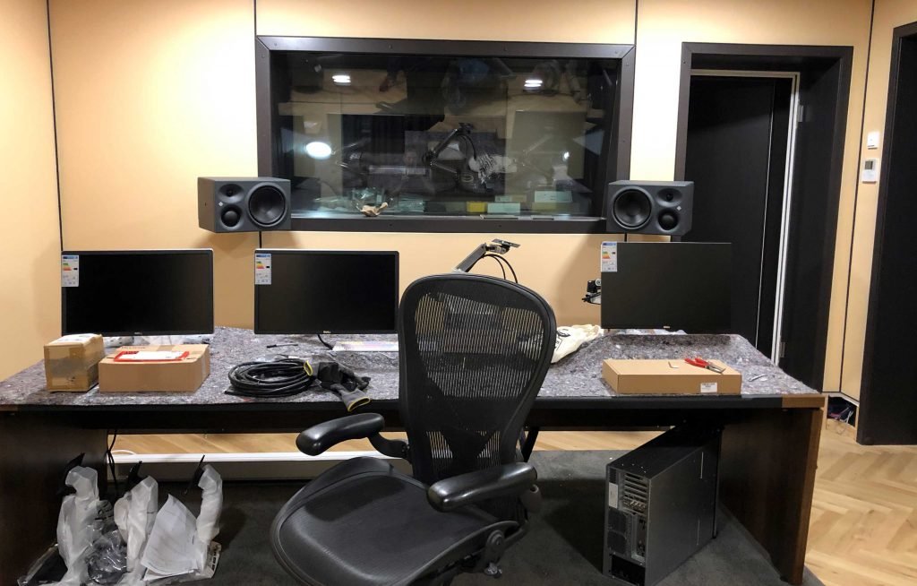 Innenansicht eines Tonstudios. Akustikbau.